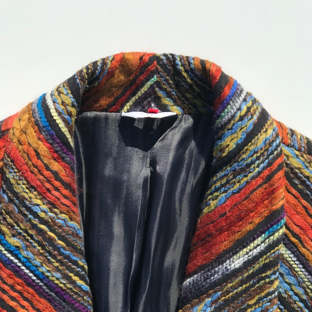 Blazer - Picture 5 of 5